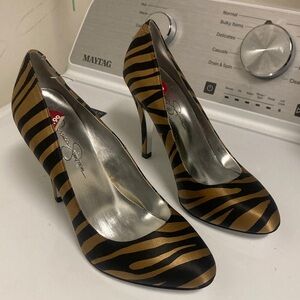 JESSICA SIMPSON/Animal Print High Heels